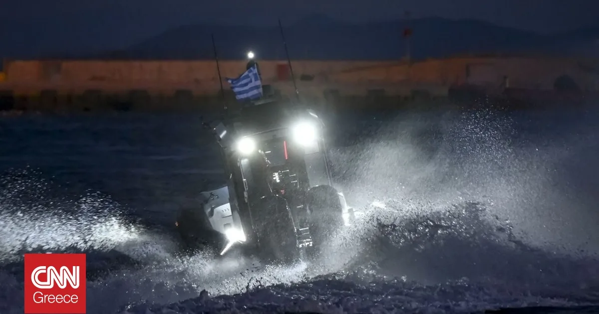 Λιμενικό, Ακτοφυλακή και ΕΚΑΒ έστησαν «γέφυρα ζωής» για 35χρονη από την Κέρκυρα στα Ιωάννινα - Εικόνα άρθρου