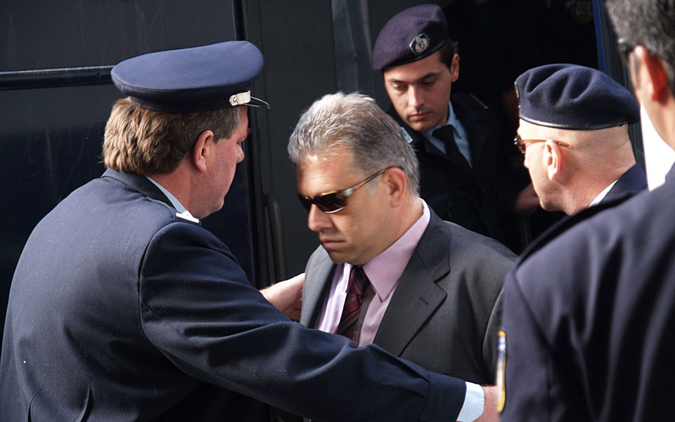 «Έλληνας Εσκομπάρ»: Ποιος είναι ο ιδιοκτήτης του πλοίου με τους τόνους κοκαΐνης