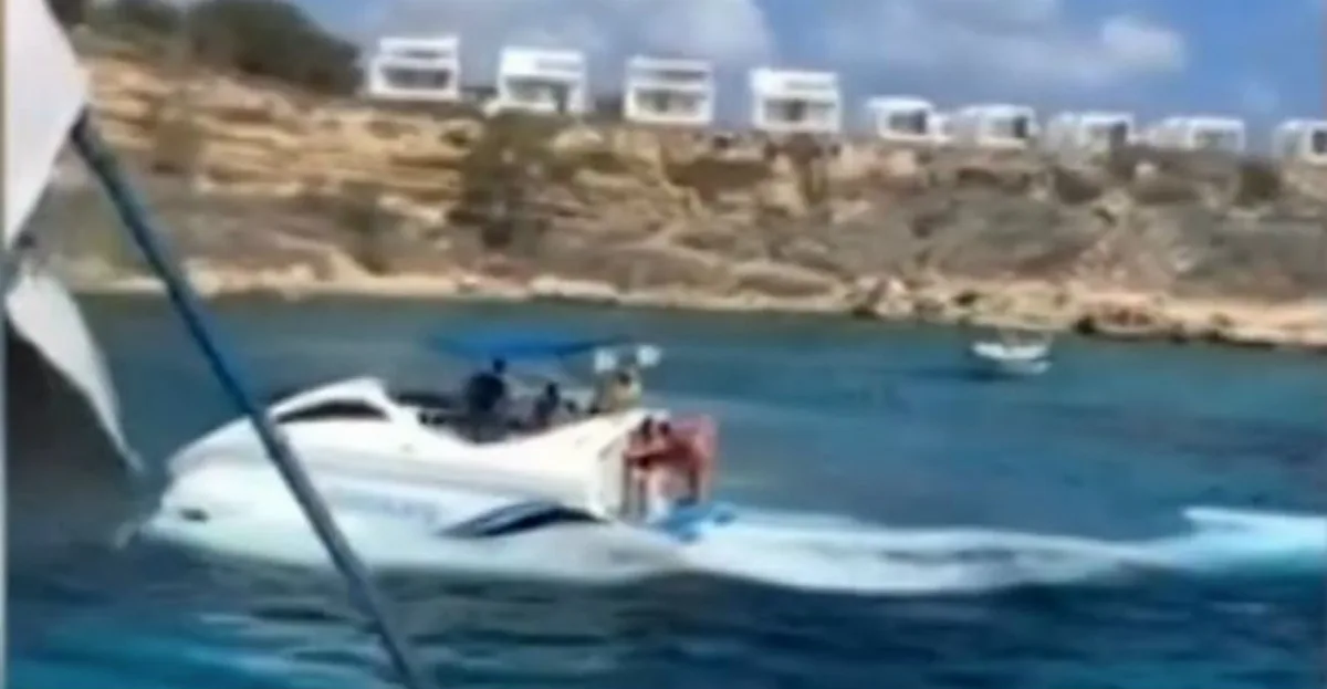 Σκάφος στην Αγ. Νάπα επιχείρησε να χτυπήσει λουόμενο – Τι απαντά η Αστυνομία – Δείτε Βίντεο - Εικόνα άρθρου