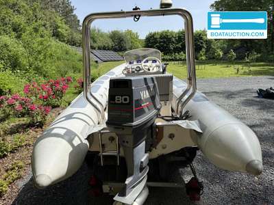 Valiant Vanguard 490 - Εικόνα σκάφους